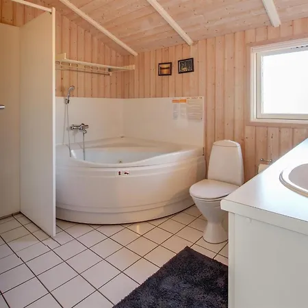 Abiorn - 2-5km From The Sea By Interhome Blåvand