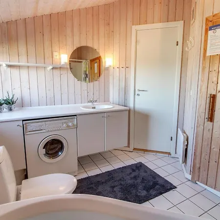 Abiorn - 2-5km From The Sea By Interhome