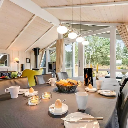Casa de Férias Abiorn - 2-5km From The Sea By Interhome