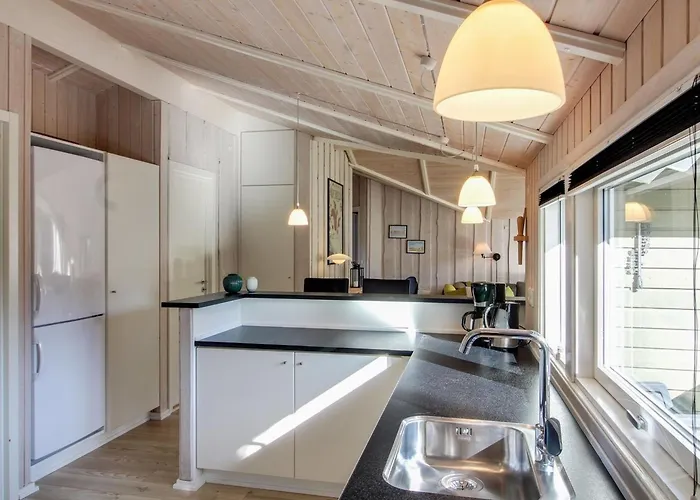 بيت للعطل Abiorn - 2-5km From The Sea By Interhome *