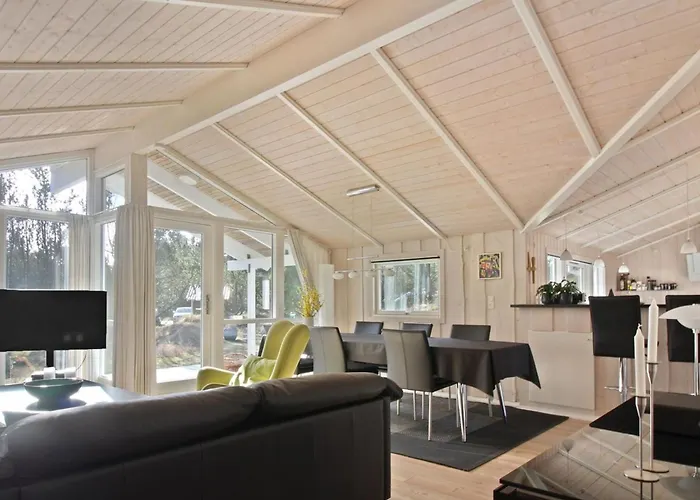 Abiorn - 2-5km From The Sea By Interhome