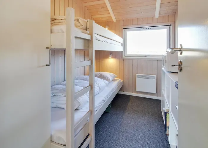 Abiorn - 2-5km From The Sea By Interhome