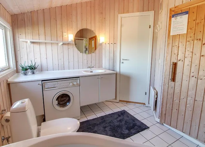 Abiorn - 2-5km From The Sea By Interhome